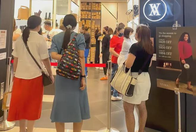 狂卖20亿！广东女鞋大佬征服美国贵妇AG旗舰厅·(中国)网站用垃圾做鞋(图15)