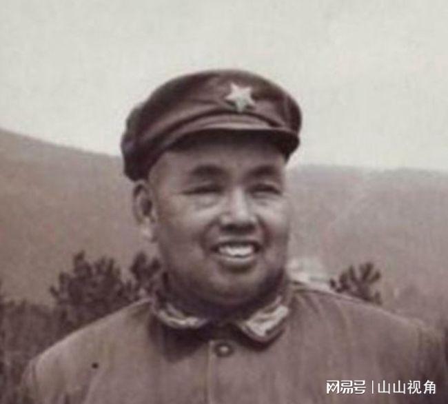 就最高的是他1994年升为上将AG旗舰厅上将的众多秘书中成